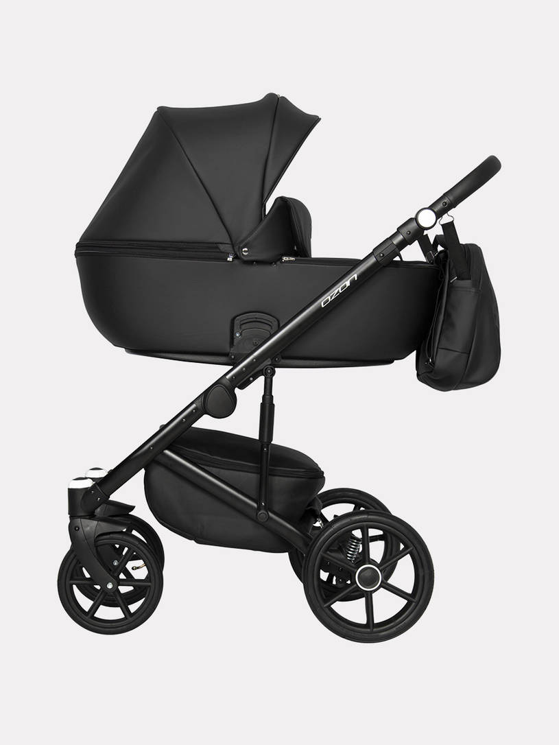 Коляска 2 в 1 Riko Basic Ozon 06 черный