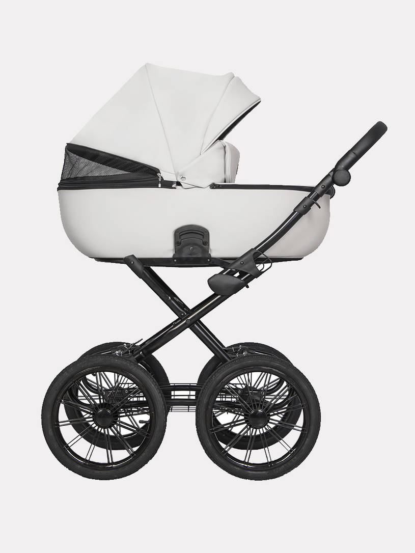 Коляска 2 в 1 Riko Basic Ozon Prestige 07 белый