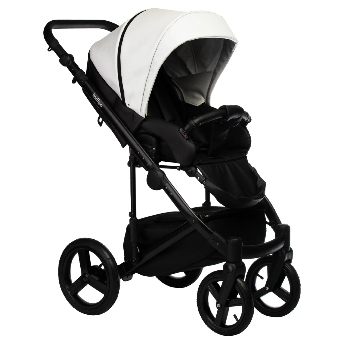 Коляска 2 в 1 Indigo TOUR ECO Te 10 (черная кожа+белая кожа)