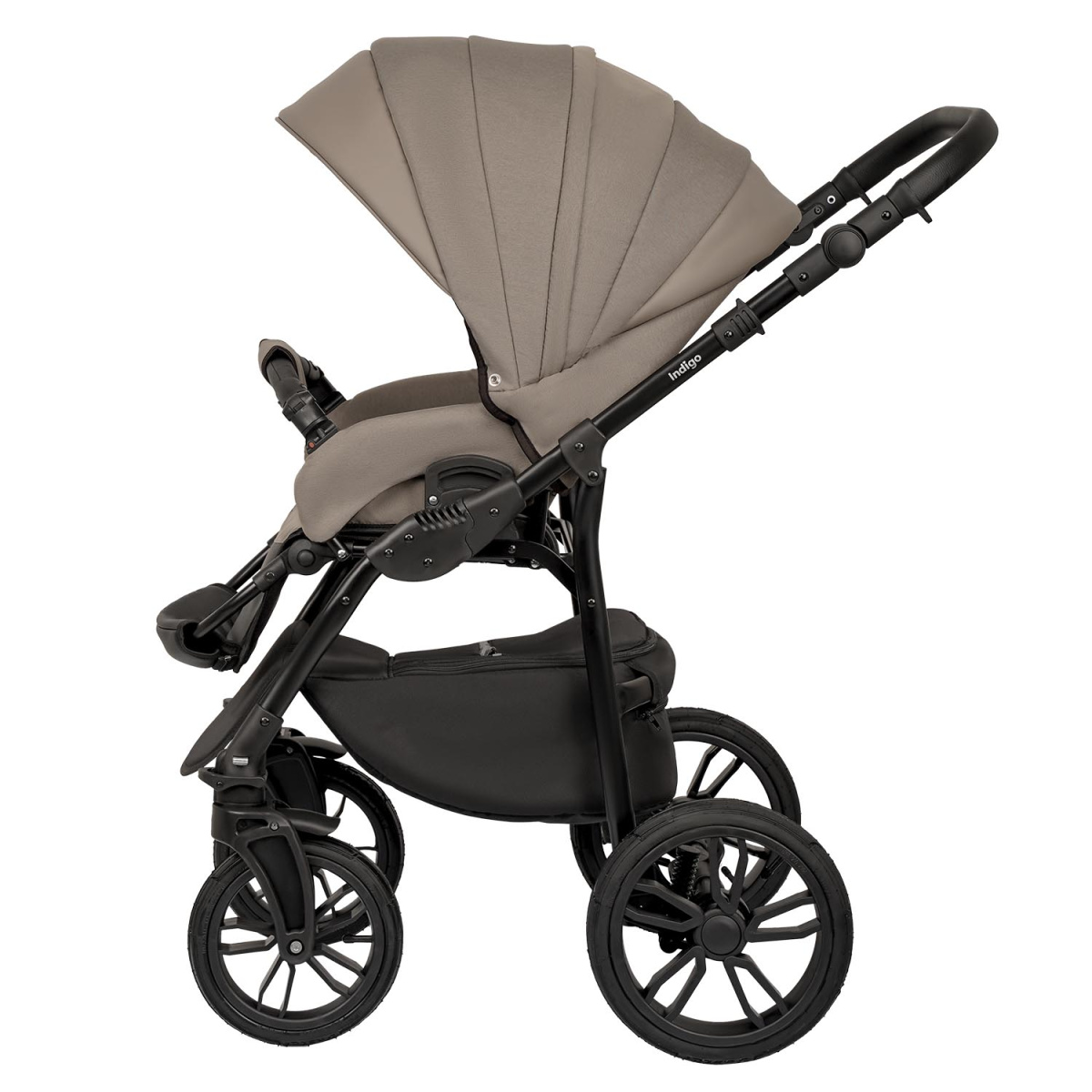 Коляска 2 в 1 Indigo, In 05 (Коричневый)