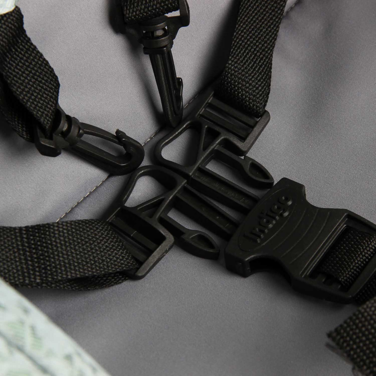 Коляска 2 в 1 Indigo MIO - Mi 06 (шалфей кожа+зеленый узор)